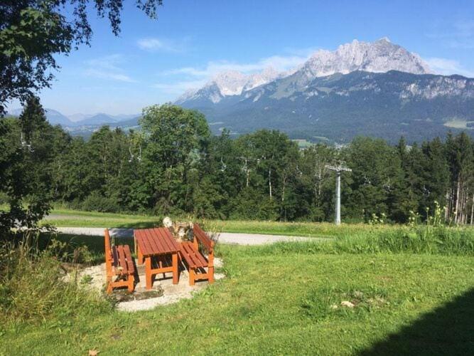 Flat Directly On The Ski Slope With Valley View サンクト・ジョアン・イン・チロル エクステリア 写真
