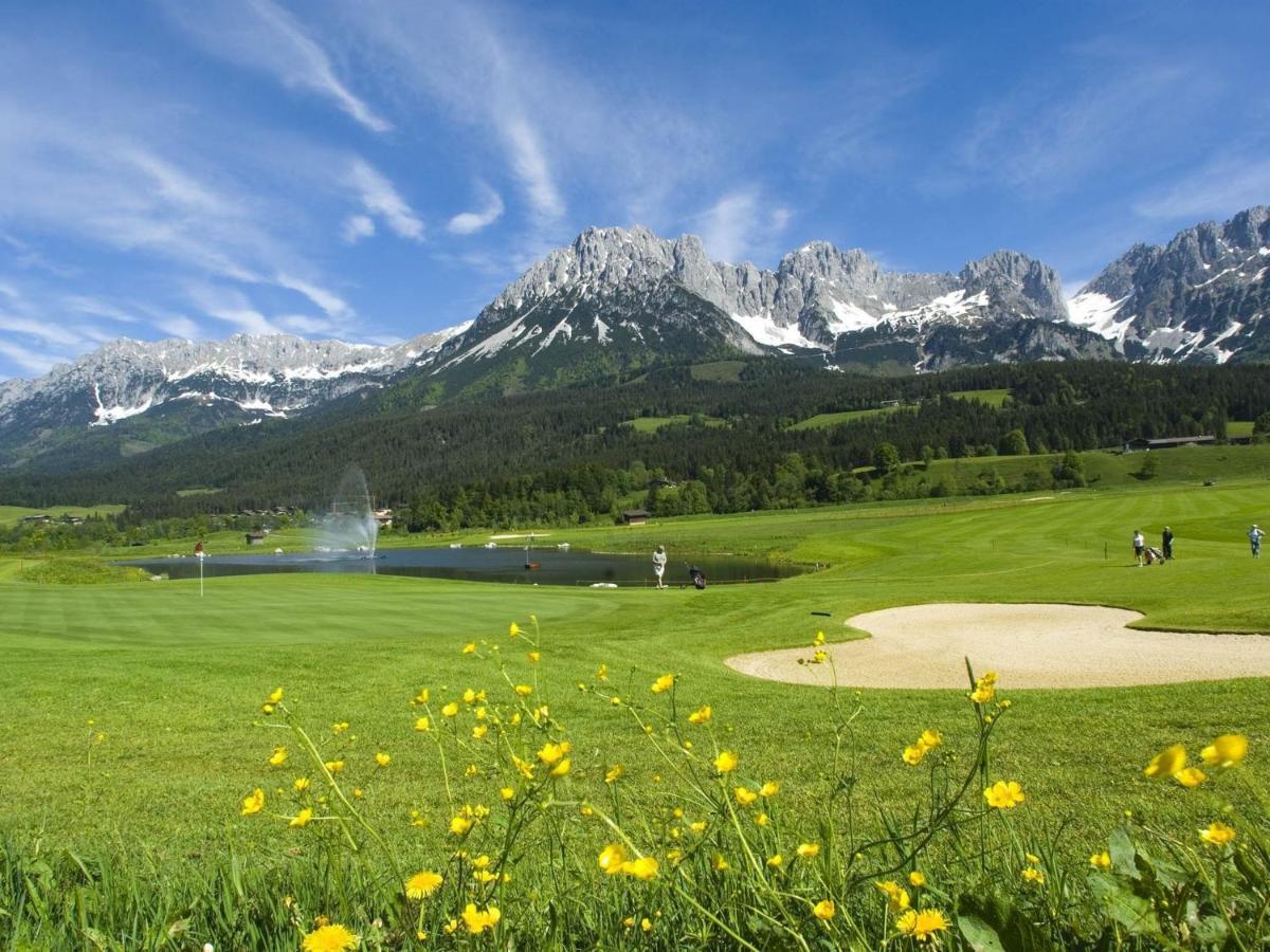 Flat Directly On The Ski Slope With Valley View サンクト・ジョアン・イン・チロル エクステリア 写真