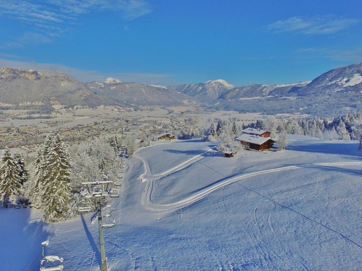 Flat Directly On The Ski Slope With Valley View サンクト・ジョアン・イン・チロル エクステリア 写真